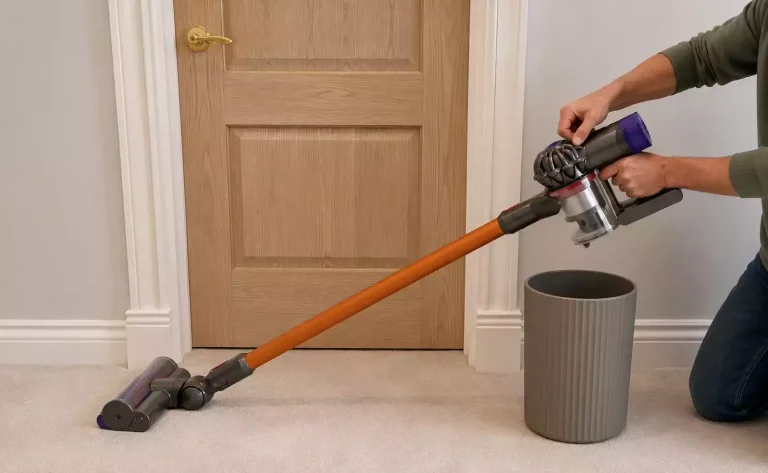Comment vider et nettoyer un aspirateur Dyson ?