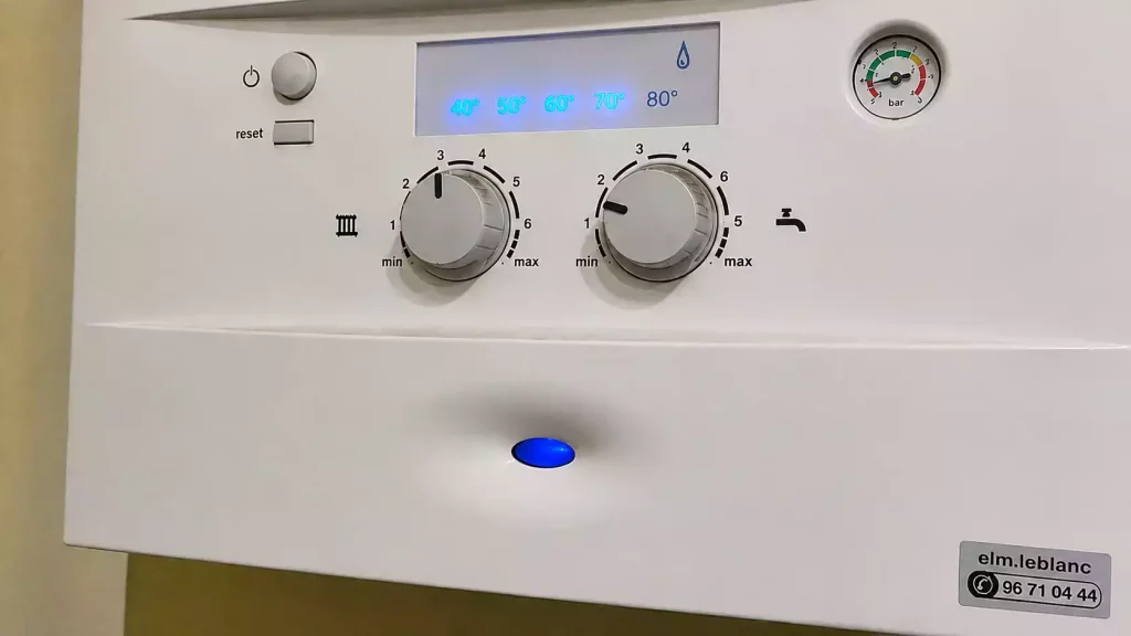 Eau chaude disponible mais chauffage en panne, que faut-il vérifier ?