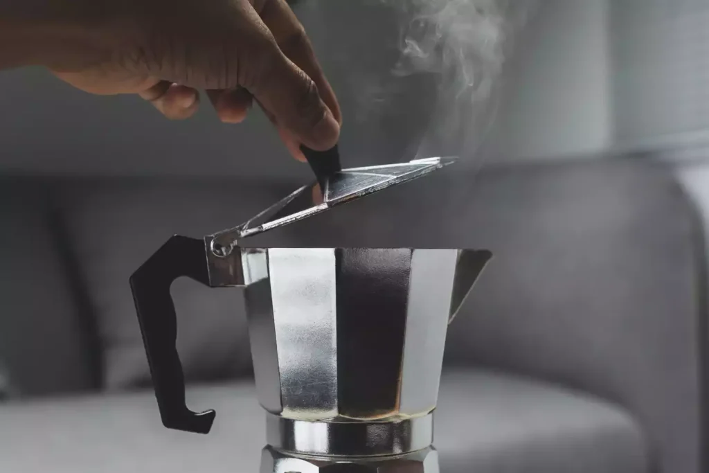 Comment fonctionne une cafetière italienne ?​