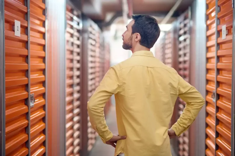Faut-il choisir le garde-meuble classique ou le self-stockage pour ses affaires ?